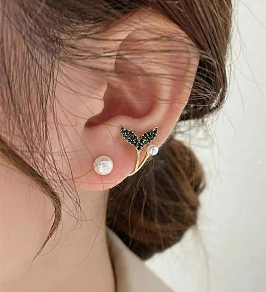 AUJ-939 Korean Fish Tail Earrings – Elegant Fashion Jewellery, Stylish Accessory for Women - black.