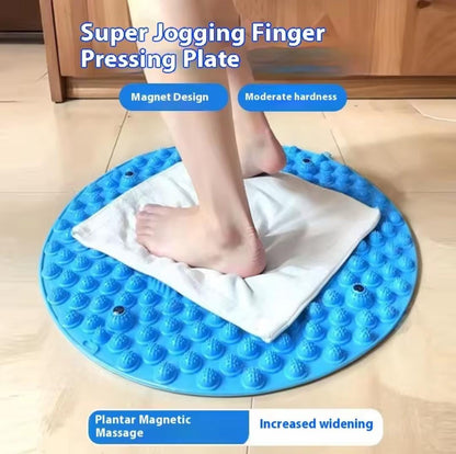 Circular jogging finger press board