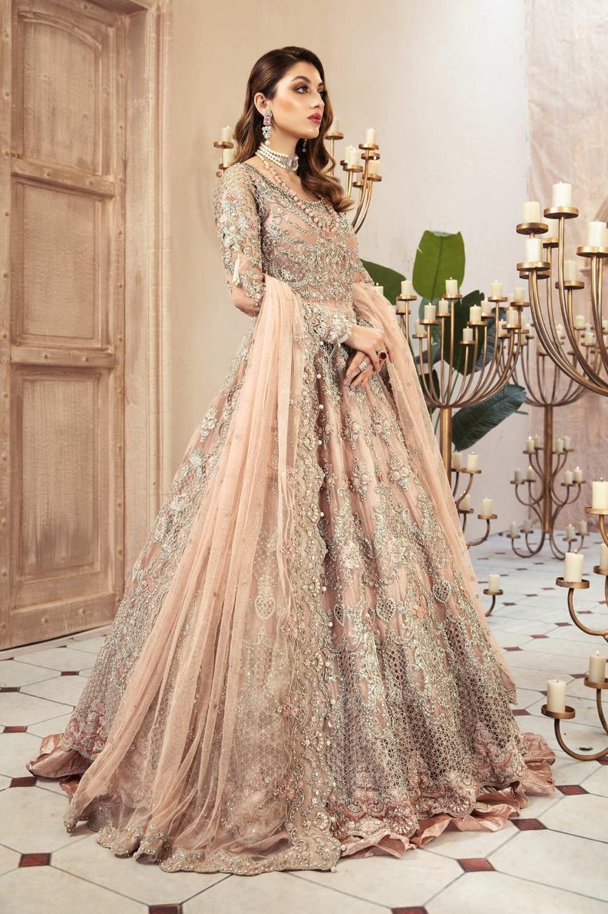 MariaB Couture MC-031 Vol. 5 Ready-to-Wear luxury collection is abloom with patterns and embroideries that are exquisitely fleur tine