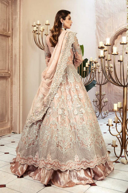 MariaB Couture MC-031 Vol. 5 Ready-to-Wear luxury collection is abloom with patterns and embroideries that are exquisitely fleur tine
